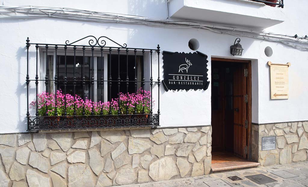 Bar González in Benamahoma