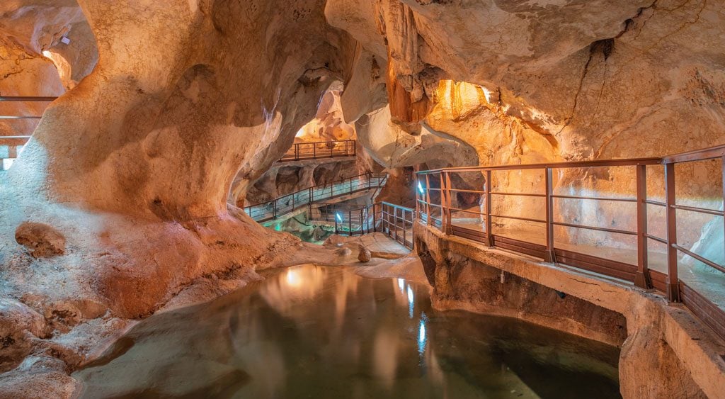 cueva del tesoro malaga