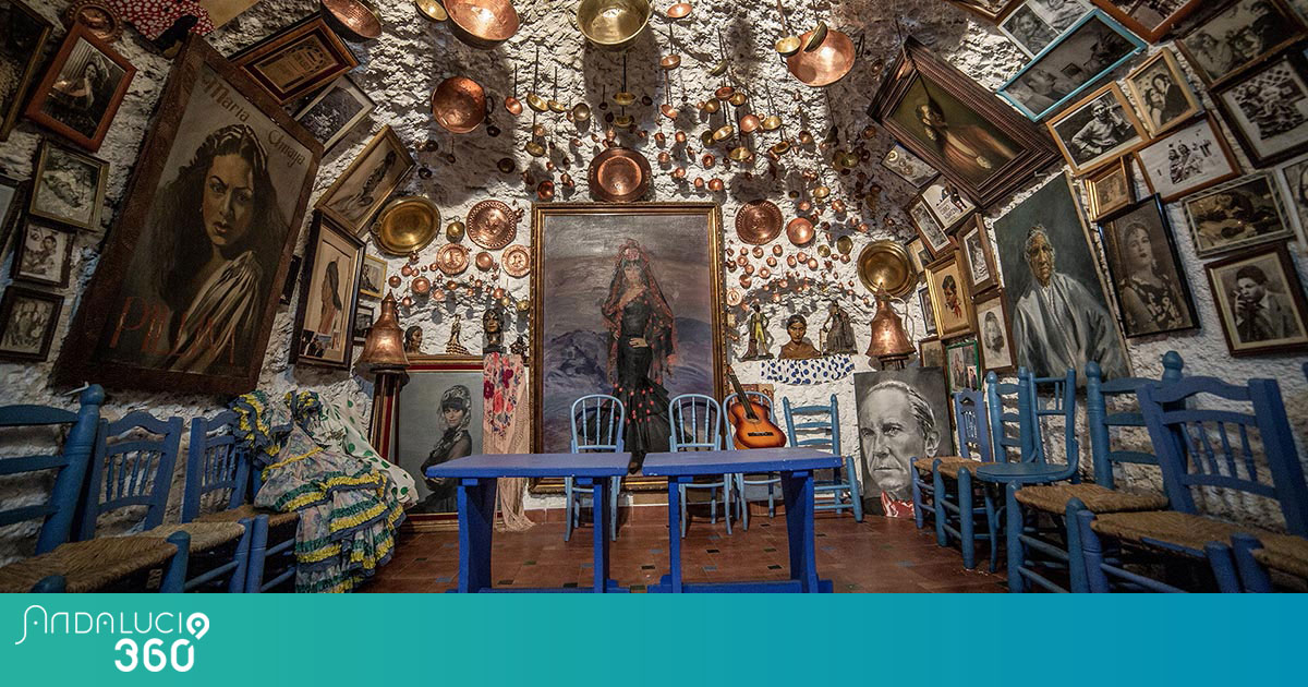 FOLLOW THE RHYTHM. Private tour about flamenco in Granada