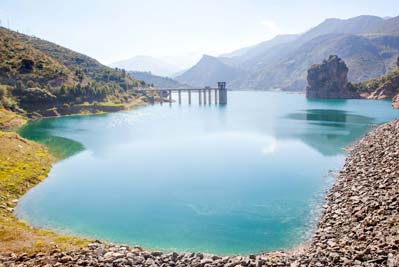 pantano de canales guejar sierra granada andalucia