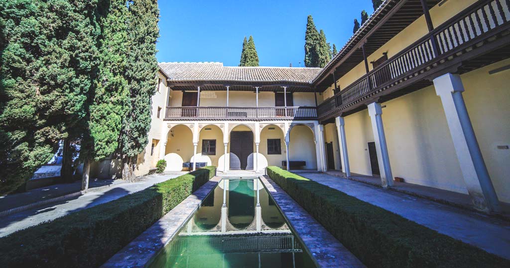 Patio de la casa del Chapiz