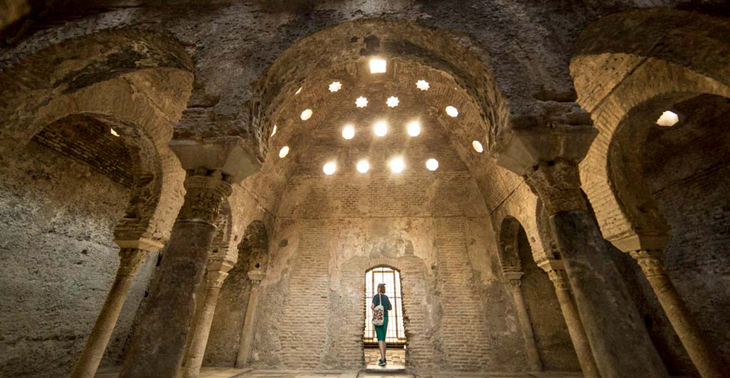 hammam árabe en el albaicin conocido como el bañuelo