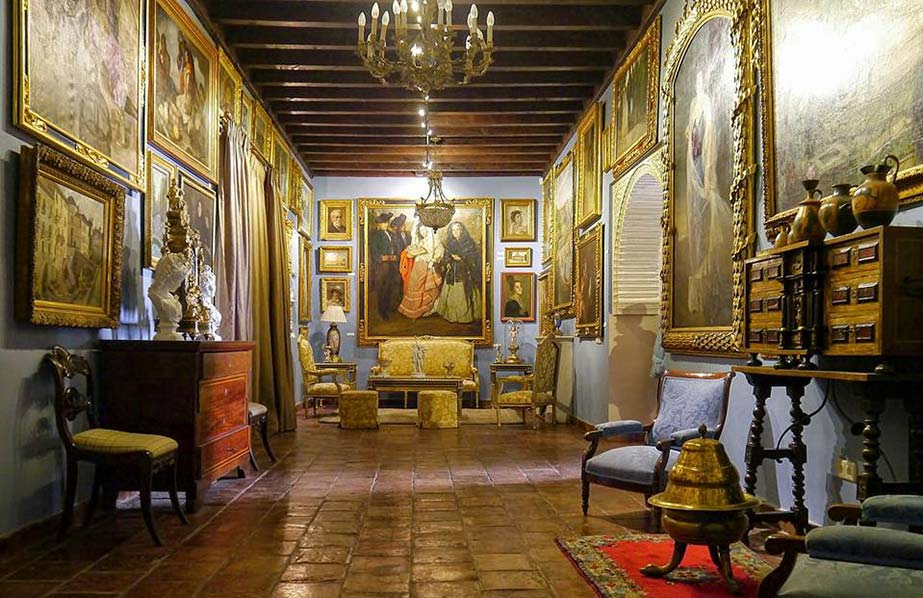 Casa Ajsaris Collection