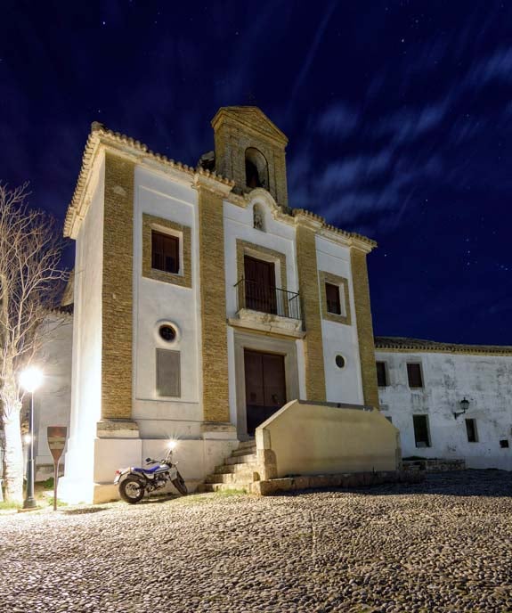 Iglesia de San Miguel Alto de noche