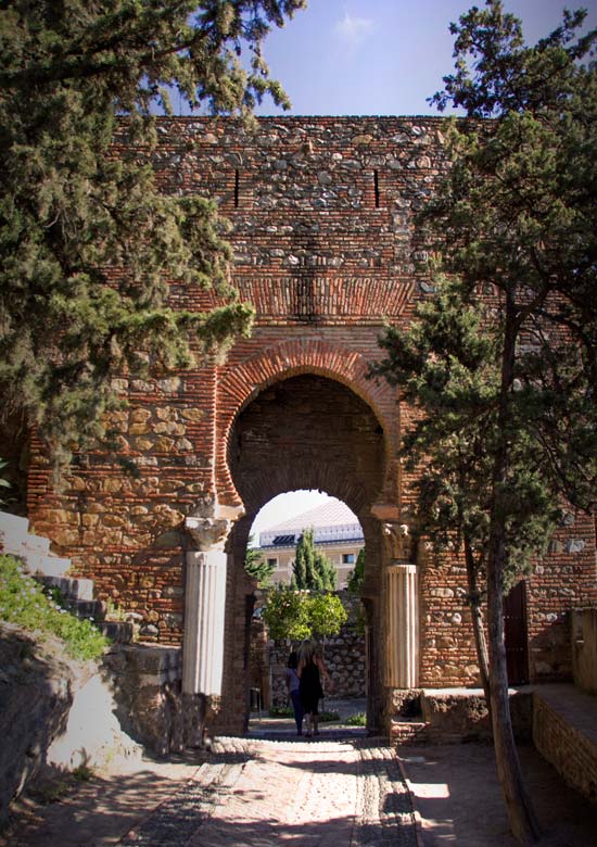 puerta de las Columnas