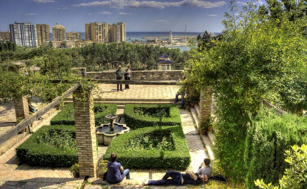 Plaza de armas de la Alcazaba de Málaga