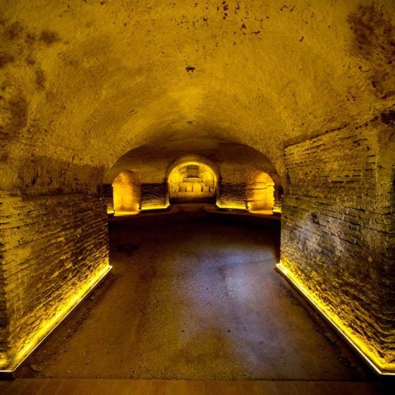 cripta visitable en Sevilla