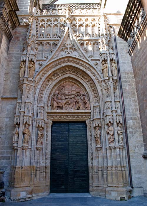 Campanillas puerta de la Catedral de Sevilla