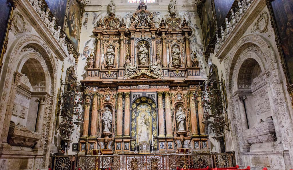 capilla de la Virgen de la Antigua en Sevilla