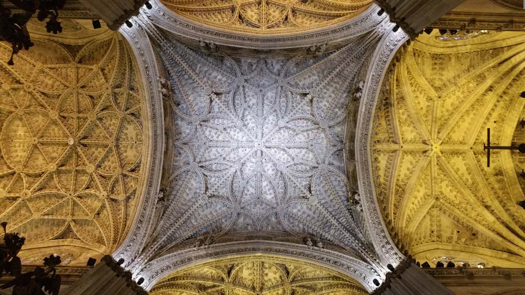 Cubierta interior de la catedral de Sevilla