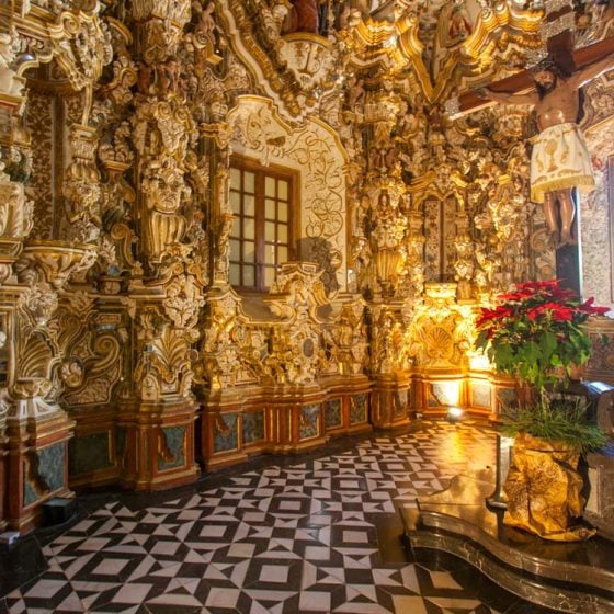 Camarín barroco de Baños de la Encina