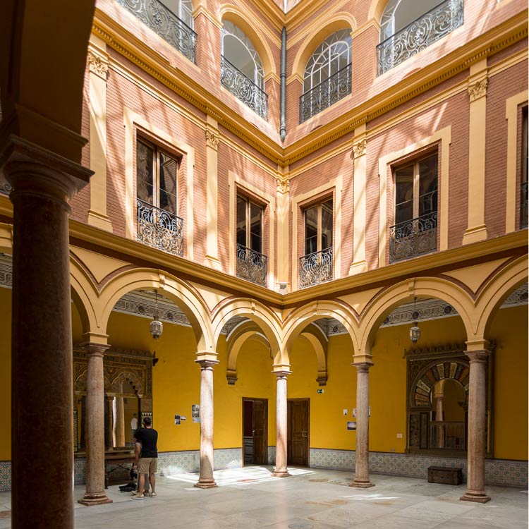 Excursión a Sanlúcar de Barrameda, Palacio Orleans