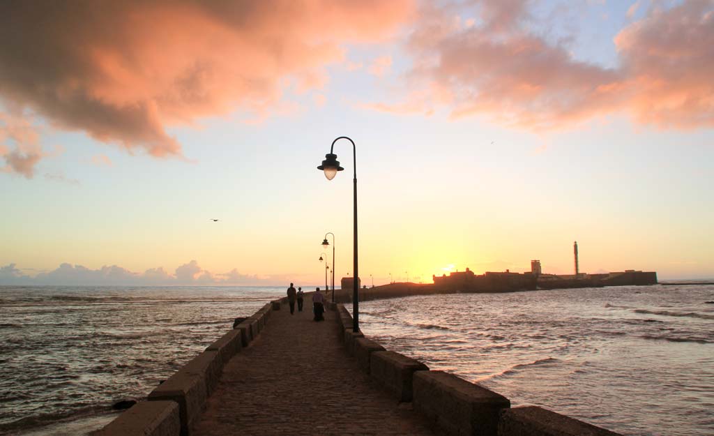 Castillo de San Sebastian y Paseo