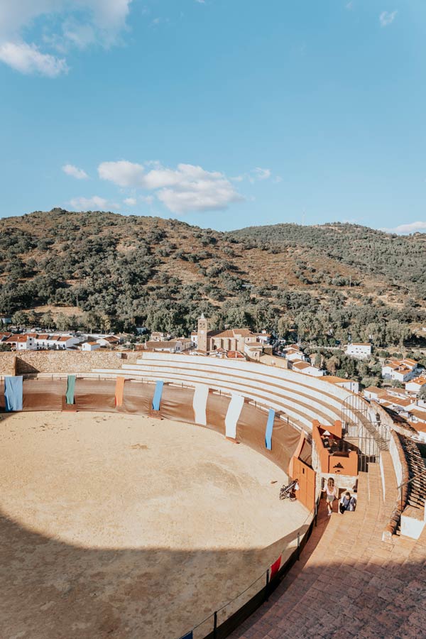 Plaza e Toros de Almonaster la Real